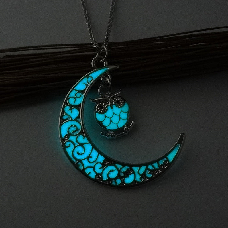 Glowing Pendant Necklaces