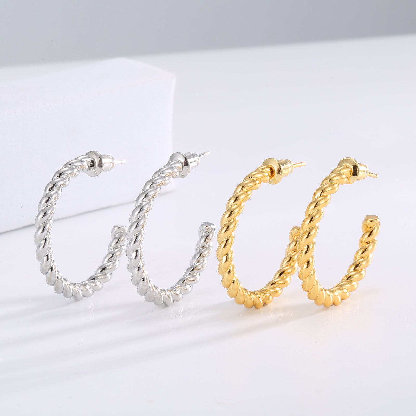 Thread Twist C-Shaped Earrings